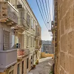 New 1 Bedroom Townhouse Steps Away From Waterfront Senglea