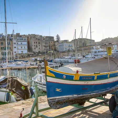 Сasa de vacaciones New 1 Bedroom Townhouse Steps Away From Waterfront Senglea